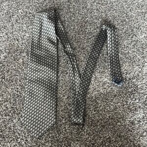 Alexander Julian Coutours Grey/Silver/Black Neck Tie 100% Silk